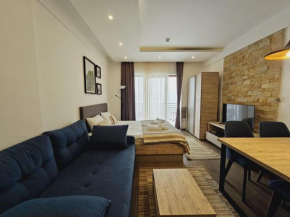 Studio Ristic Milmari L5